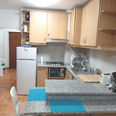 T0 Close To The And The Center Албуфейра